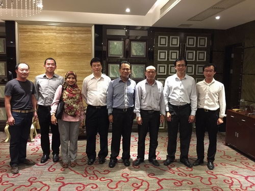2015年4月27日，马来西亚投资发展局Nurullydia Ahmad ，莉迪亚一行到我公司考察指导。